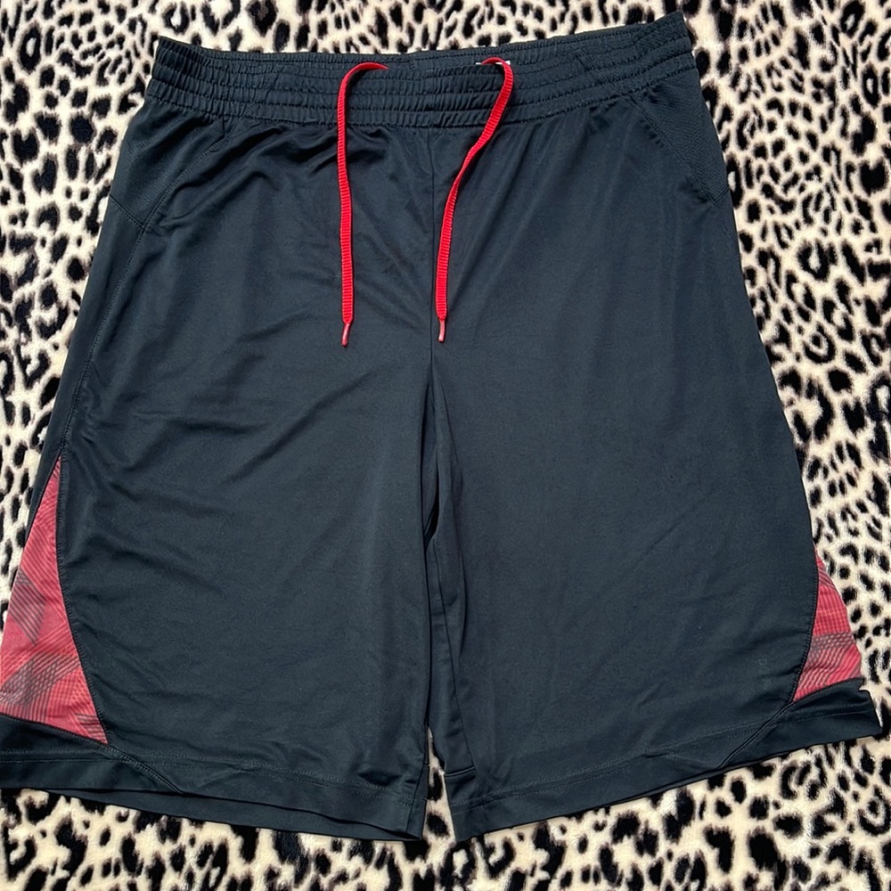 Reebok Men’s Basketball shorts black L